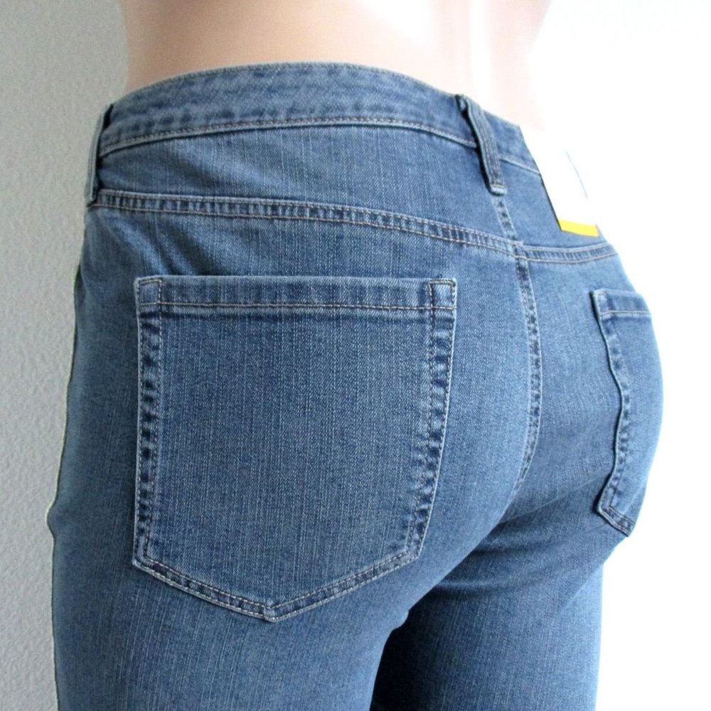 STYLE & Co Jeans Women's Plus Size 16 Slim Ankle NWT - Picture 1 of 4